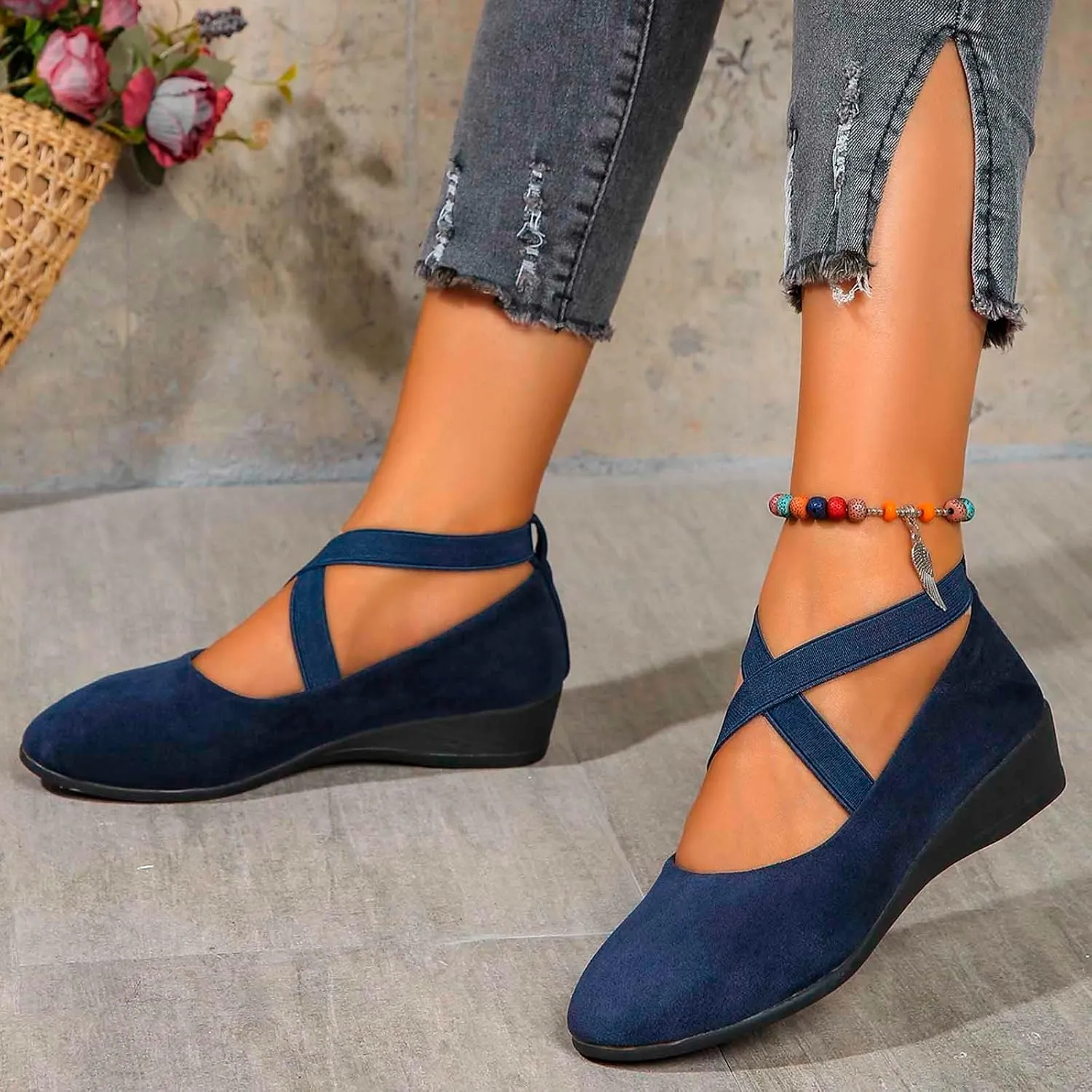 Ballet Flats Shoes for Women Crisscross Elastic Ankle Straps Shoes Round Closed Toe Wedge Slip-On Flats Comfortable Fashion Lightweight Dressy Casual Loafers