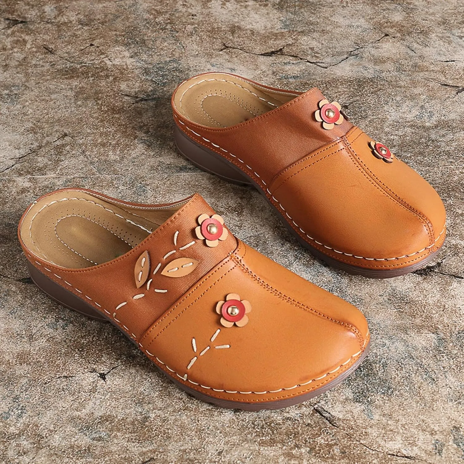 Clogs for Women Slip On Flower Decoration Flat Mules for Women 2025 Wide Width Comfortable Slippers Faux Leather Dressy Summer Loafer Indoor & Outdoor Slippers Fashion Clogs Soft Soles Lightweight