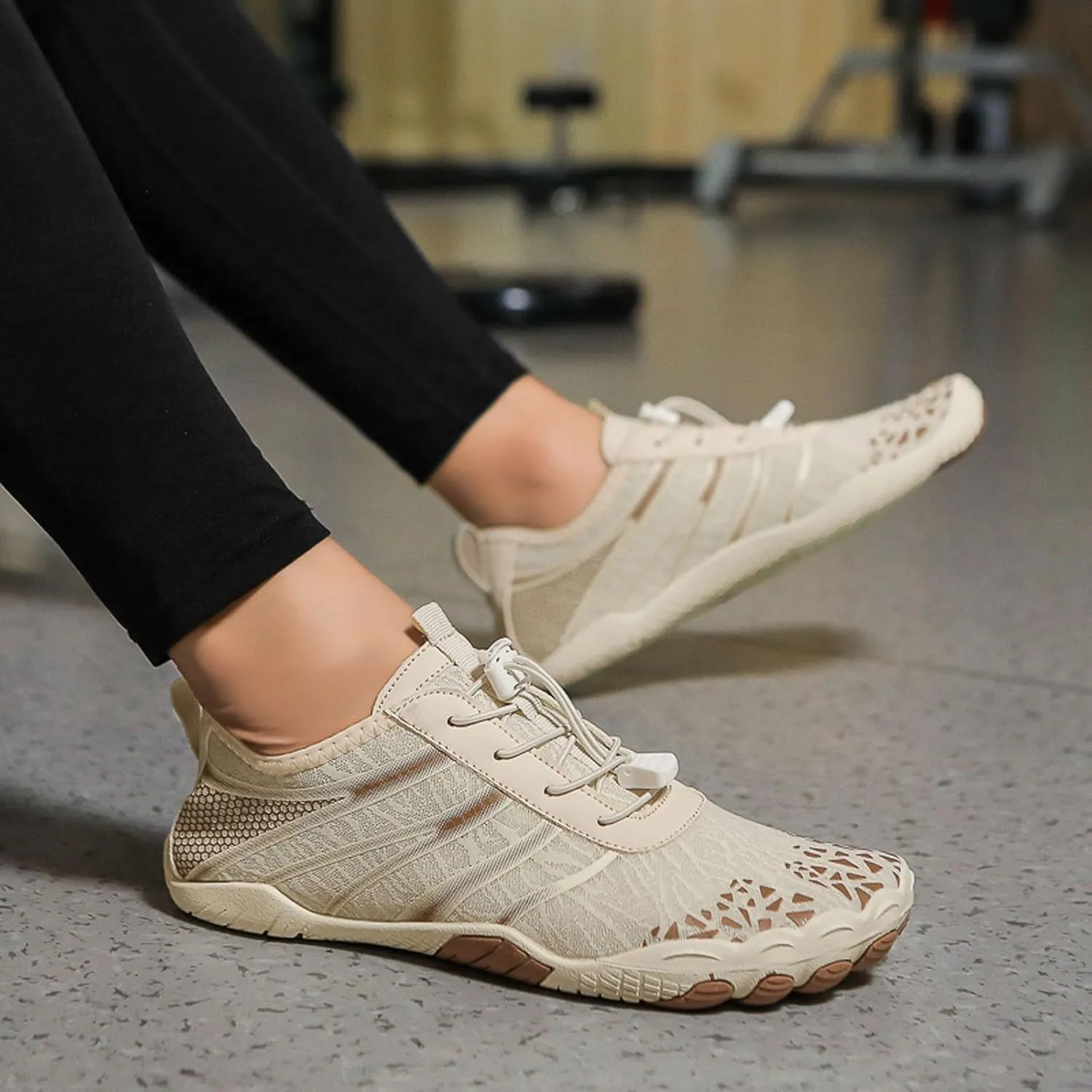 Couples All Seasons Five Finger Water Shoes Swimming Shoes Men and Women Multifunctional Yoga Shoes Barefoot Shoes Women