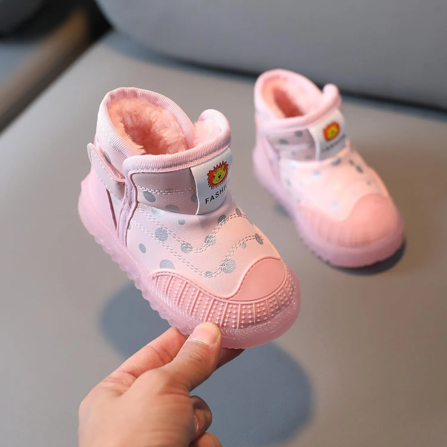 Girls Winter Thickened Cotton Shoes Toddler Girl LED Light Up Boots Outdoor Warm Non-Slip Snow Boot for kids