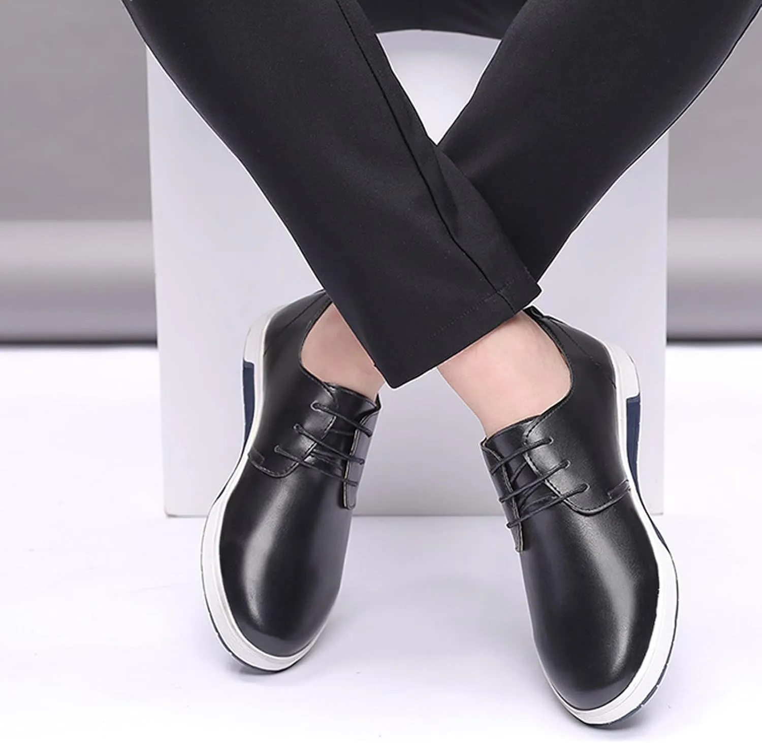 Men's Casual Oxford Shoes Walking Formal Wedding Shoes Laces-up Hollow Breathable Dress Shoes Fashion Flat Sneakers