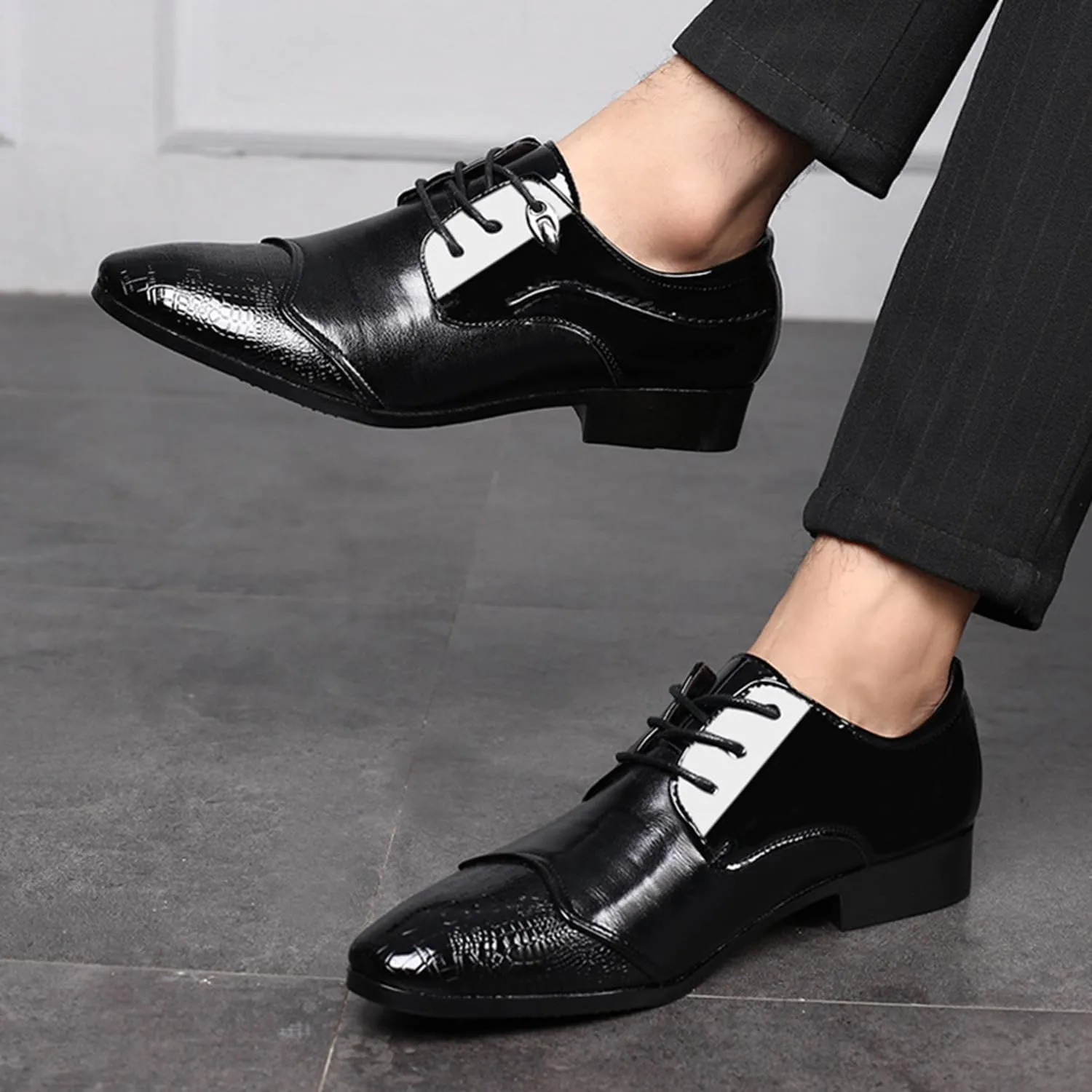 Men's Oxford Formal Dress Shoes Business Derbys Comfortable Low Heel Classic Lace Up Shoes