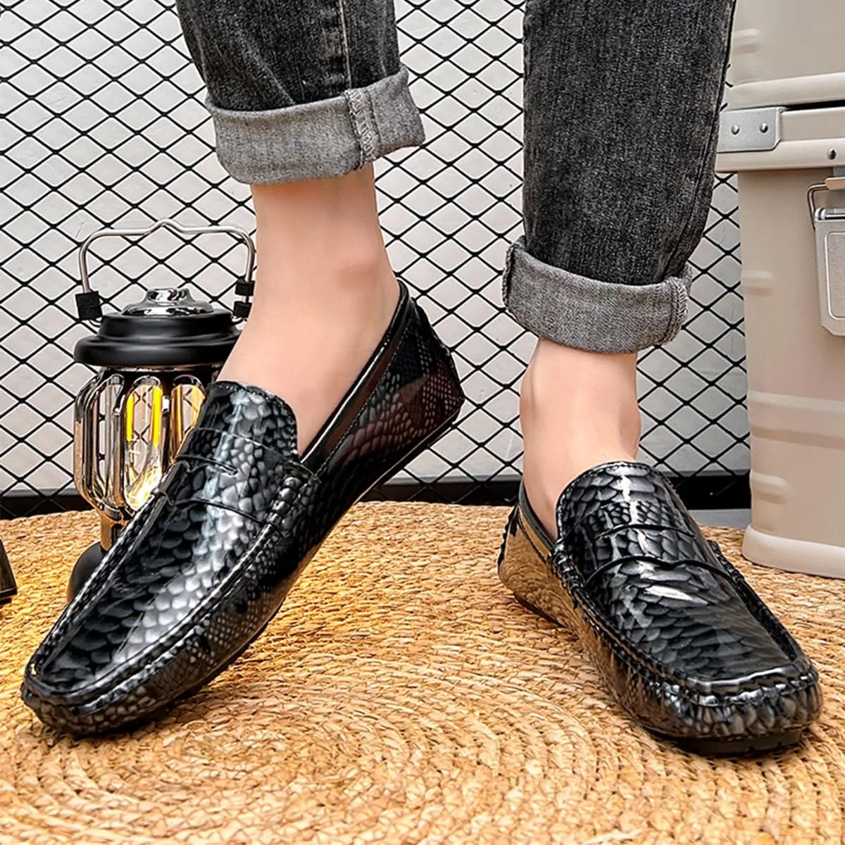 Men's Slip-On Flats Driving Loafers with Snake Print Outdoor Leather Shoes