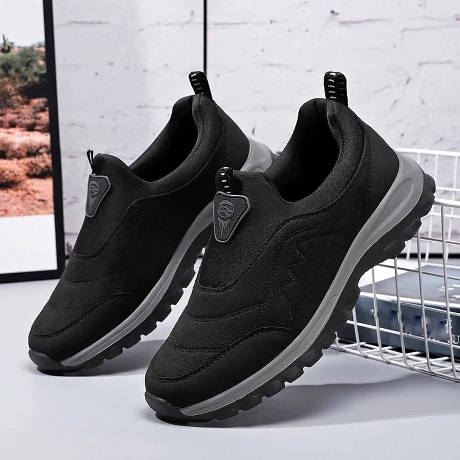 Men's Sneakers Couple Men's and Winter New Warm Elderly Non Slip Slip On Walking Shoes Fashion Lightweight Casual Shoes