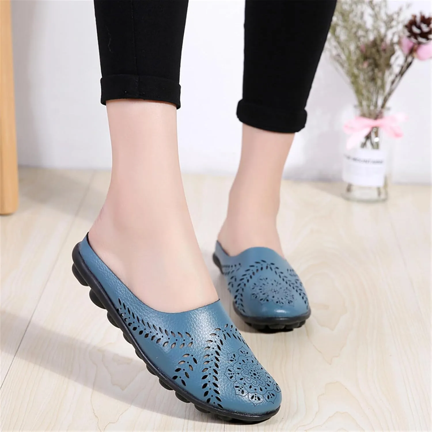 Tennis Shoes Womens Womens Slip On Sneakers with Arch Support Loafers for Women Wide Round Toe Flat Heel Christmas Canvas Shoes Women Loafers for Women Casual