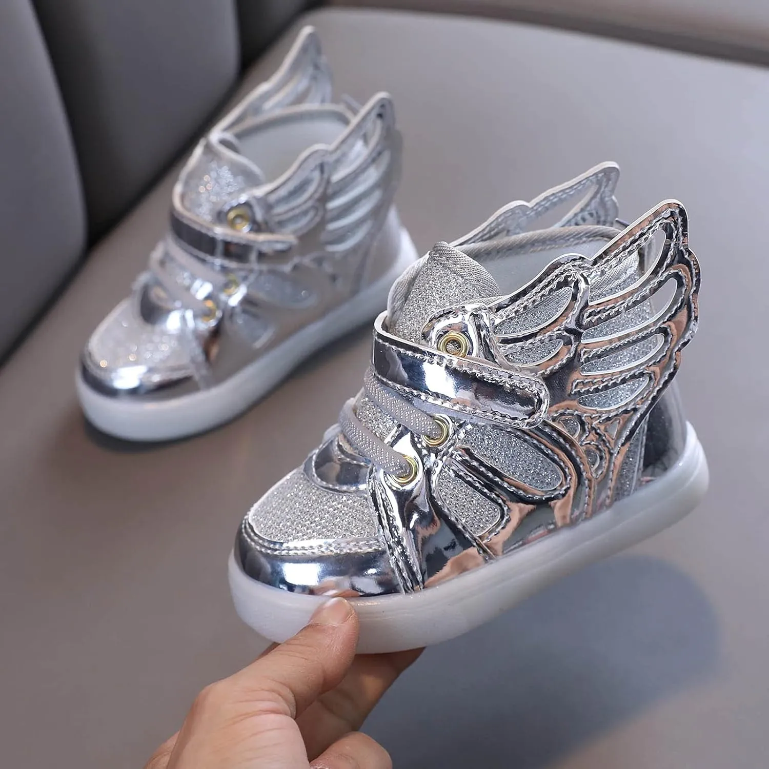 Toddler Girls Light Up Sequins Running Shoes Slip On Flashing Casual Shoes Girls High Top Sneakers for Kids