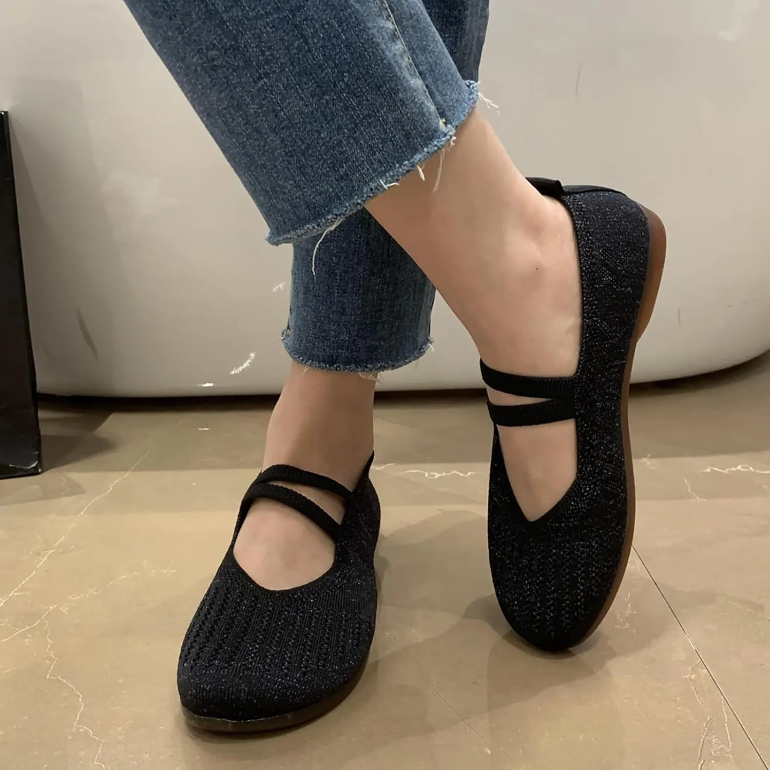 Women's Casual Shoe Comfortable Lightweight Slip On Breathable Mesh Design Ideal Everyday Wear Men Smart Casual Shoes