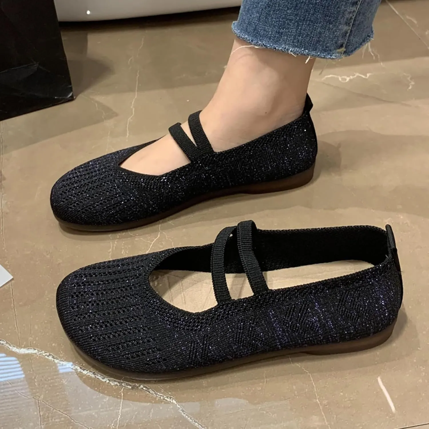 Women's Casual Shoe Comfortable Lightweight Slip On Breathable Mesh Design Ideal Everyday Wear Men Smart Casual Shoes