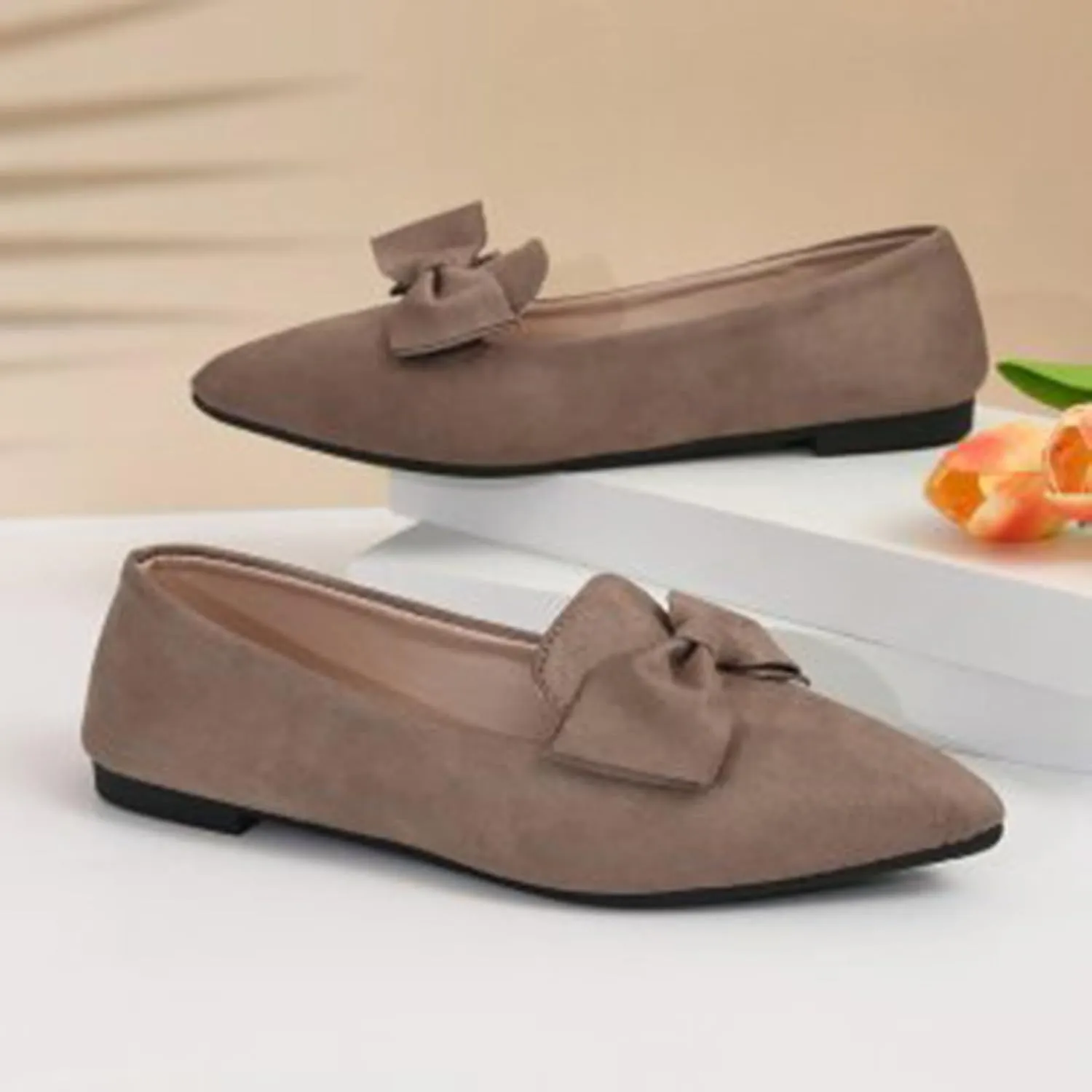 Women's Pointy Toe Loafer Fashion Faux Suede Work Flat Shoes Comfortable Slip on Ballet Women's Flats Casual Dressy