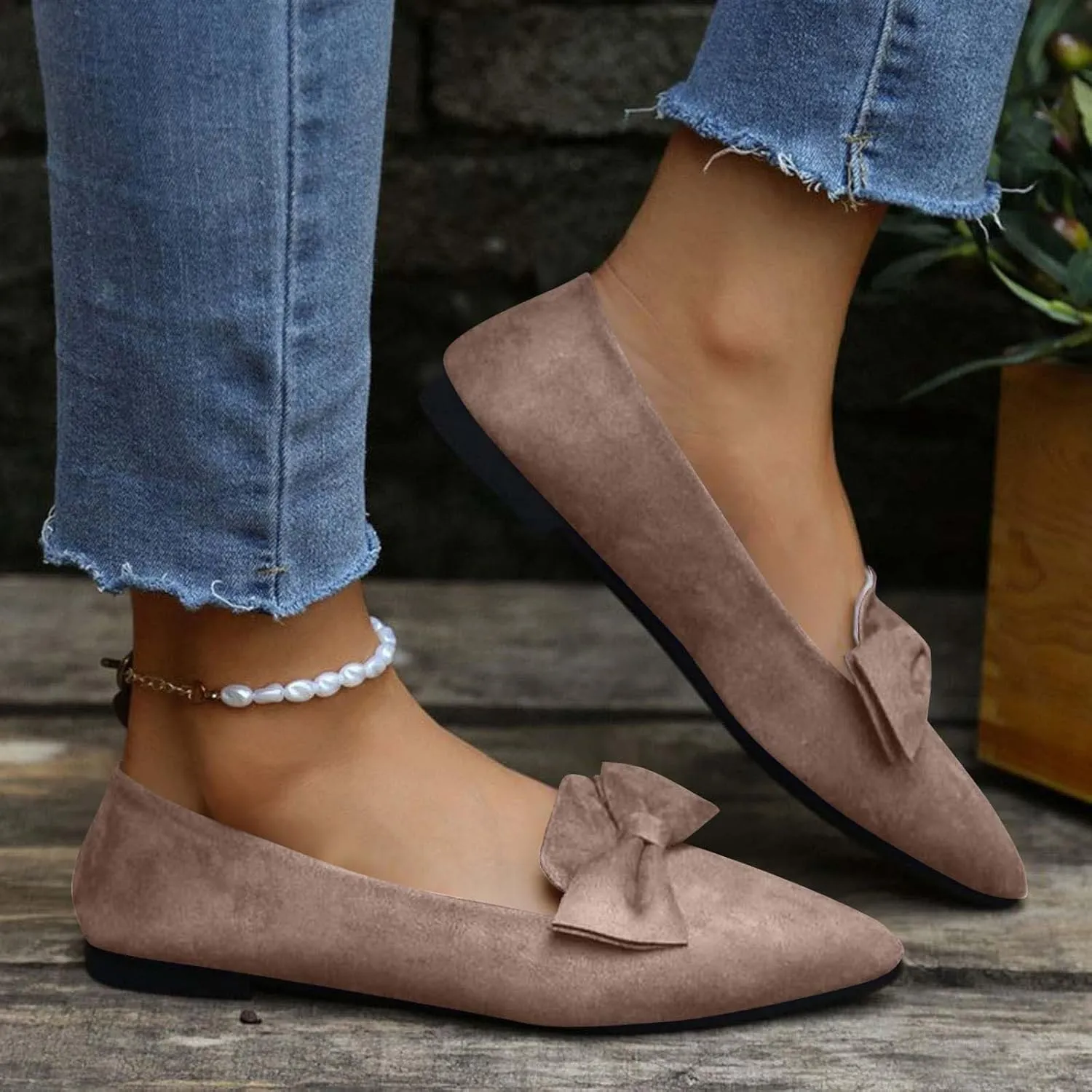 Women's Pointy Toe Loafer Fashion Faux Suede Work Flat Shoes Comfortable Slip on Ballet Women's Flats Casual Dressy