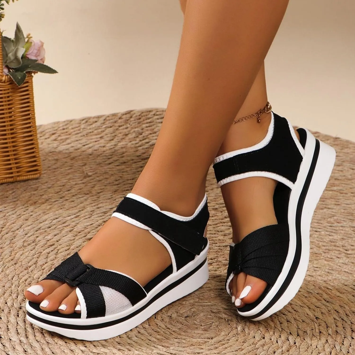 Women's Sandals Stylish Strappy Wedge Design Daily Wear Perfect Summer Casual Attire Fashion Sandals for Women